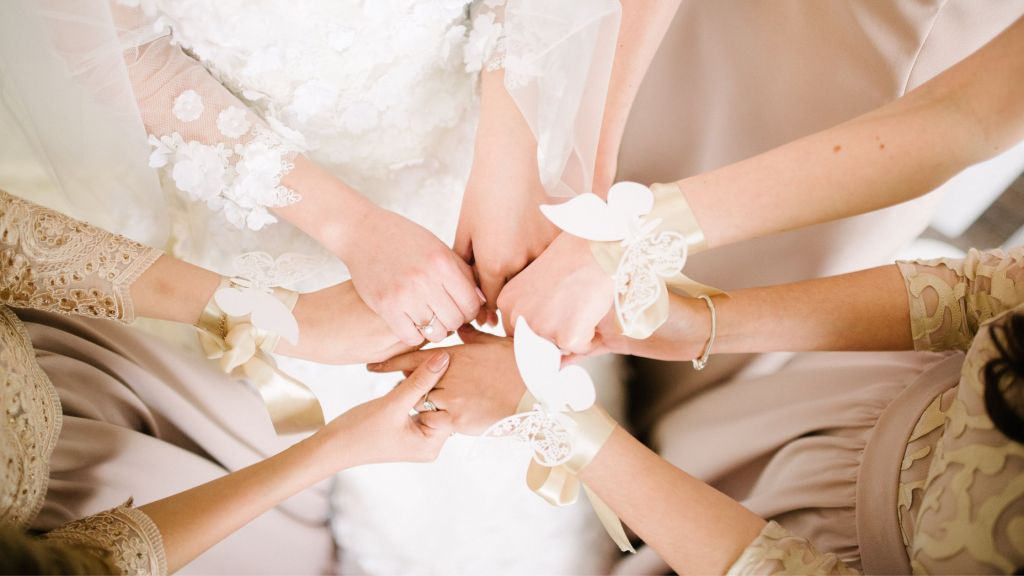 10 wedding party proposal ideas under&nbsp;$10